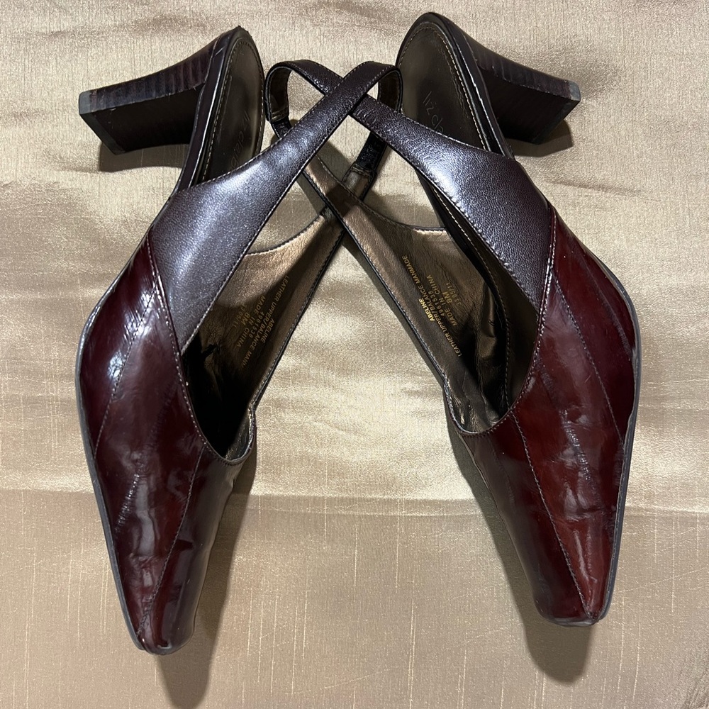 Liz Claiborne brown sling backs size 8 Medium